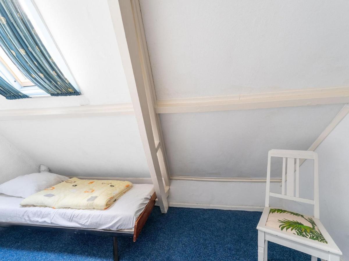 Modern Holiday Home In Heeg With Garden Екстериор снимка